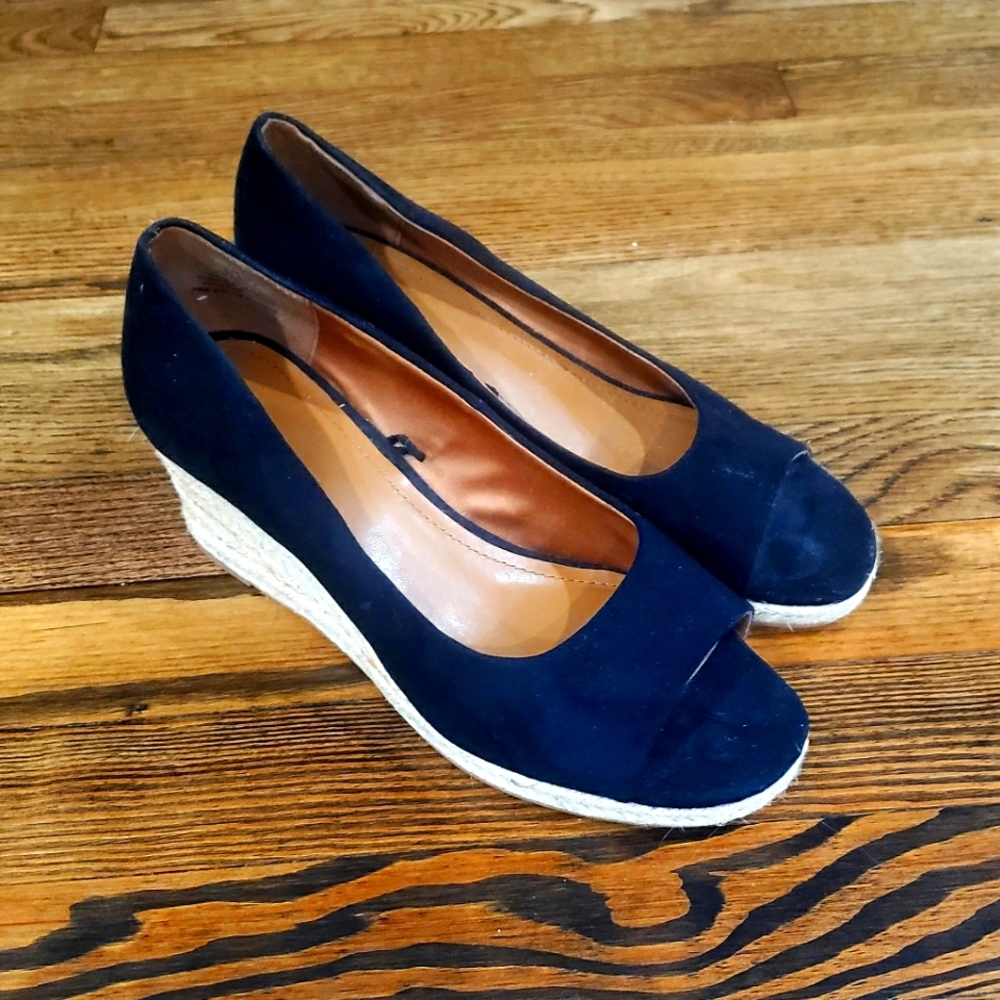 H&M Black Wedges